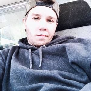 Meet your Posher, Brian